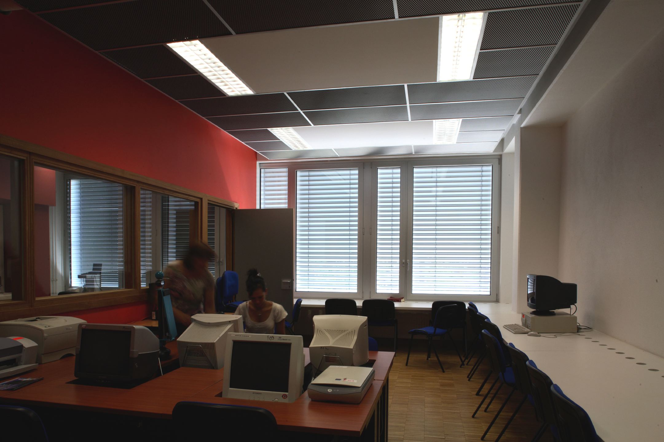 Rénovation parquet lycée Jean Mermoz Saint-Louis Haut-Rhin - Les Ponceurs Réunis