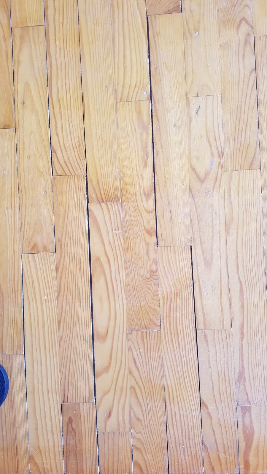 Liant de rebouchage trou parquet : solution professionnelle pour une rénovation durable