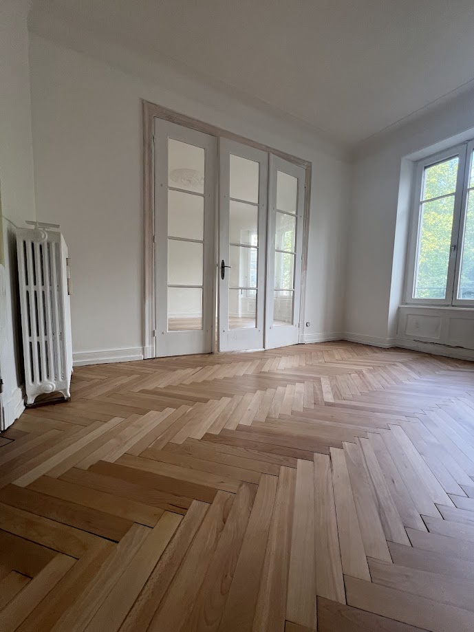 Ponçage parquet Barr – Solutions professionnelles pour architectes & marchés publics